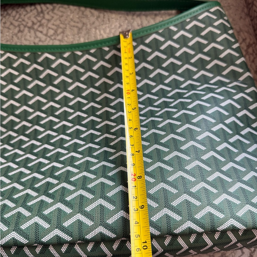 Popular geometric pattern green bag - Picture 4 of 4